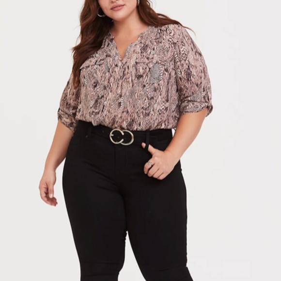 HARPER - SNAKESKIN PRINT GEORGETTE PULLOVER BLOUSE - Picture 2 of 4